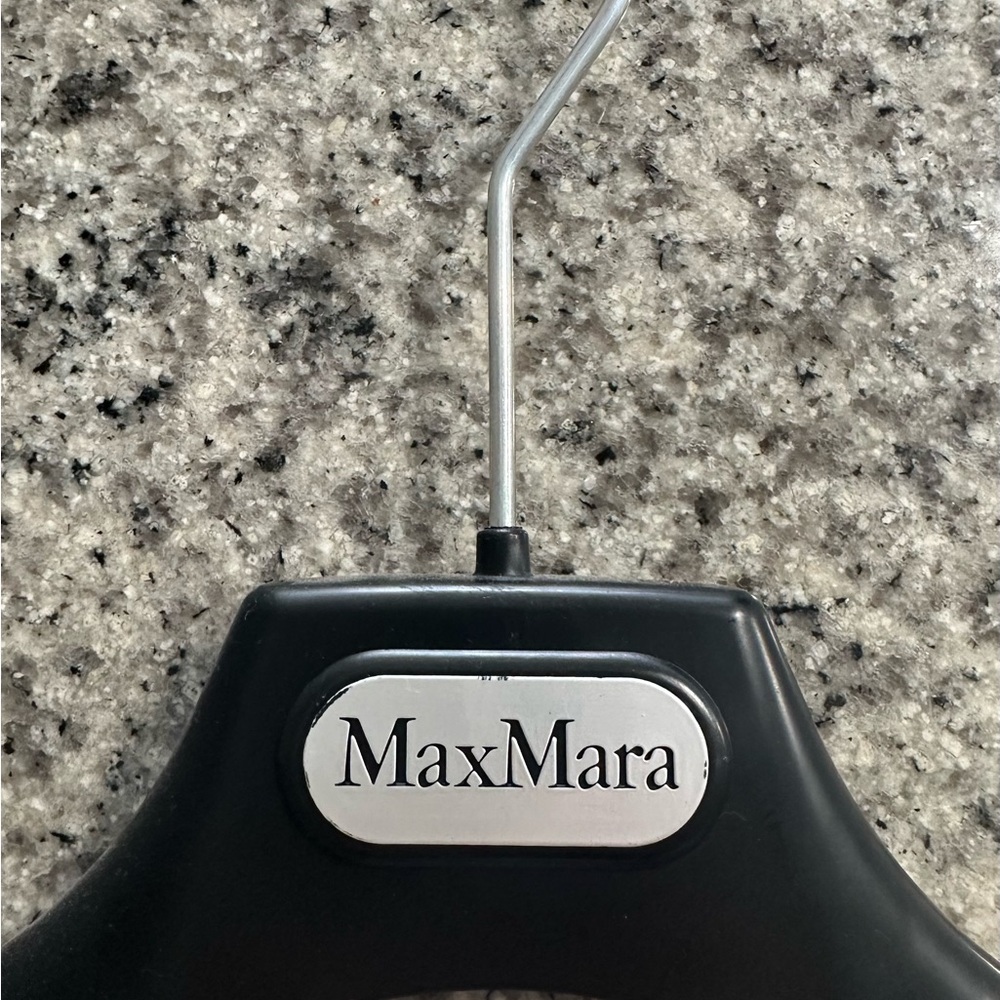 Max Mara Hanger - Picture 2 of 3